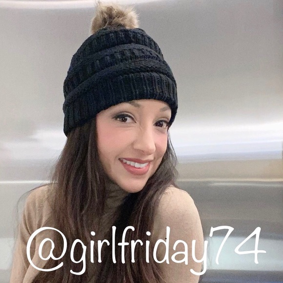 ❤️Pom beanie black - Picture 2 of 7